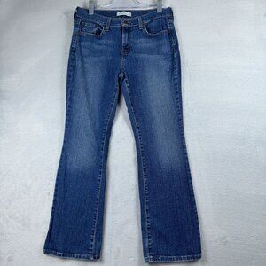 Levi's 515 Jeans Womens Size 8 Short Bootcut Leg Mid Rise Medium Wash Blue